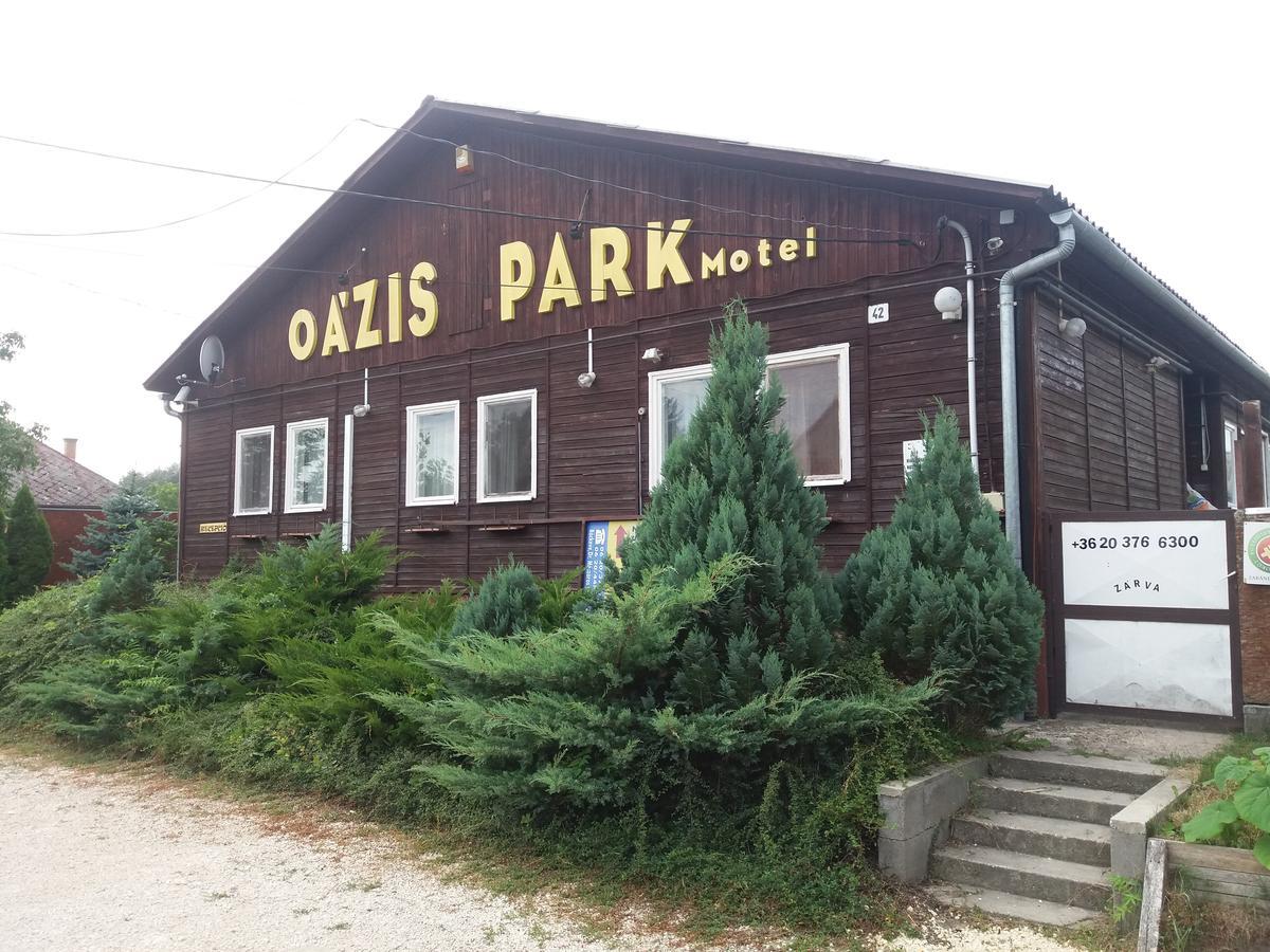 Oazis Park Motel Ráckeve Exterior foto